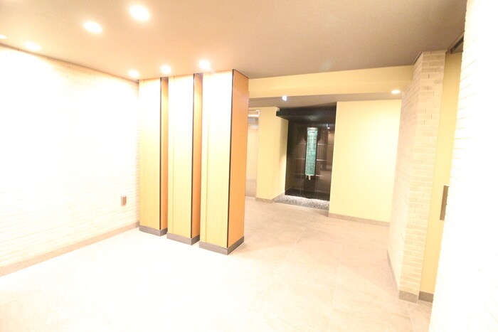 ｻﾞ･ﾊﾟｰｸﾊｳｽ三条油小路(108)の物件外観写真