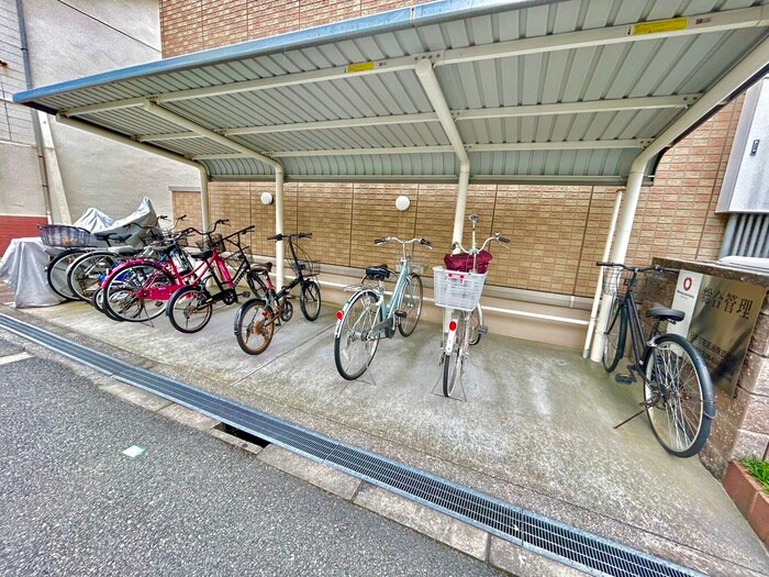 エクレ－ル上小阪の物件外観写真