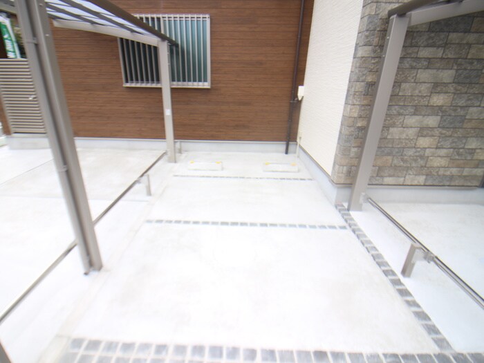 寿ＯＭパレスの物件外観写真