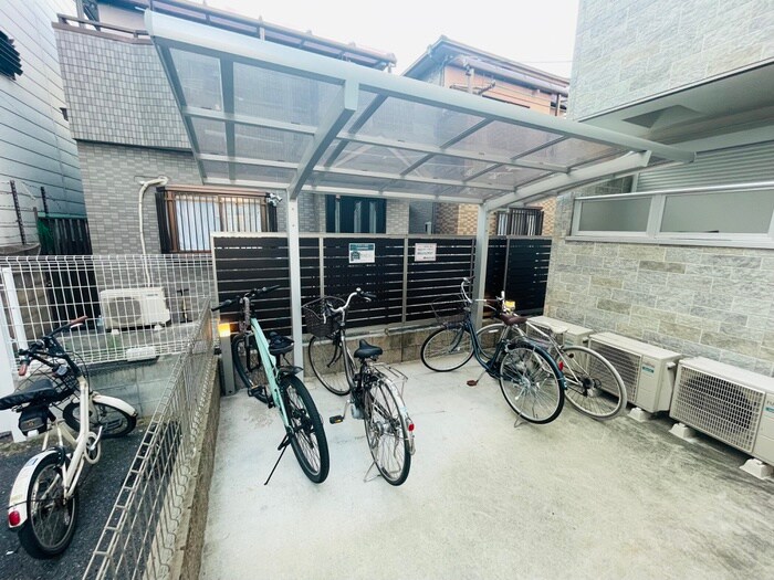 クリエオーレ安立の物件外観写真