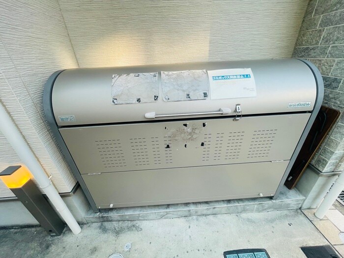 クリエオーレ安立の物件外観写真