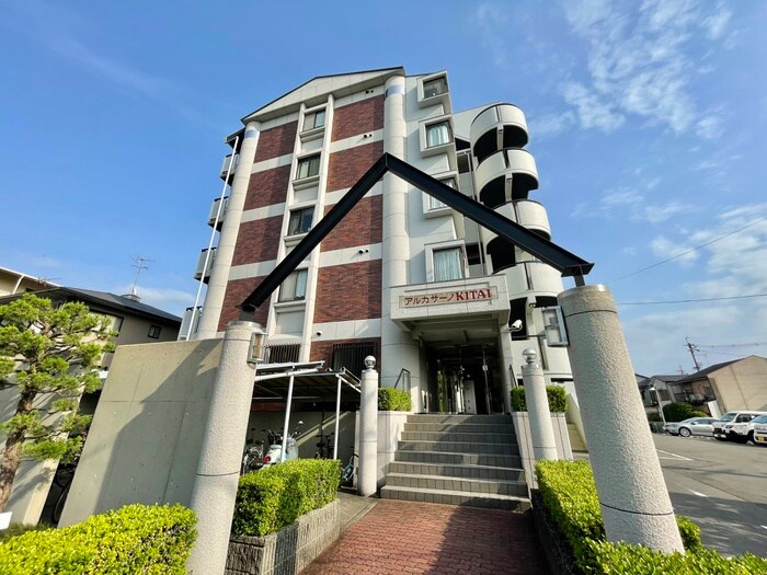 アルカサ－ノＫＩＴＡＩの物件外観写真