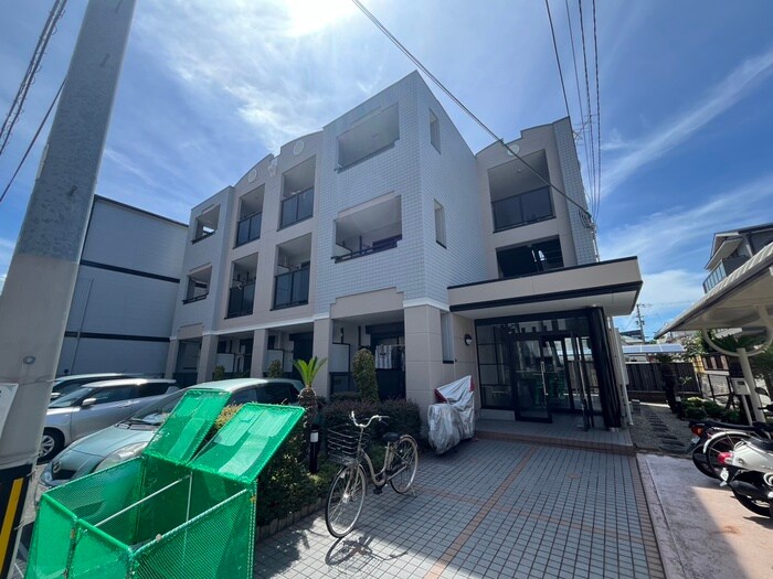 サニー・ヴィラの物件外観写真