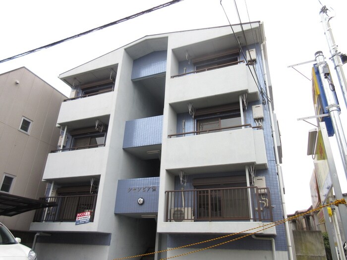 シャンピア蛍の物件外観写真