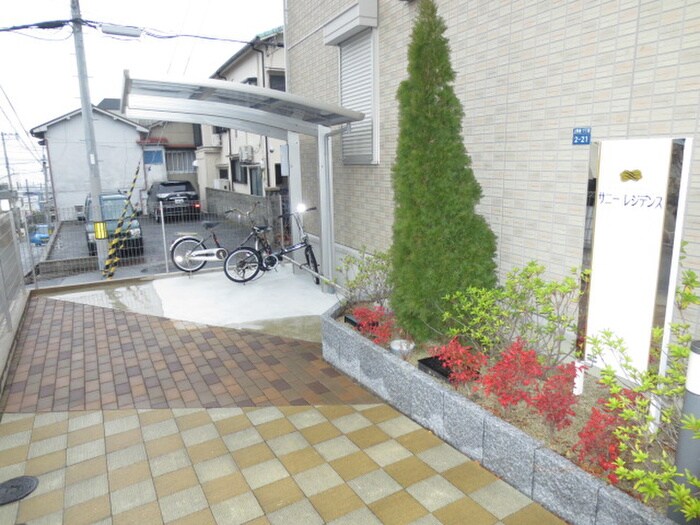 サニ－レジデンスの物件外観写真