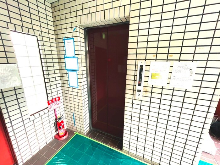 フローライト長居の物件外観写真