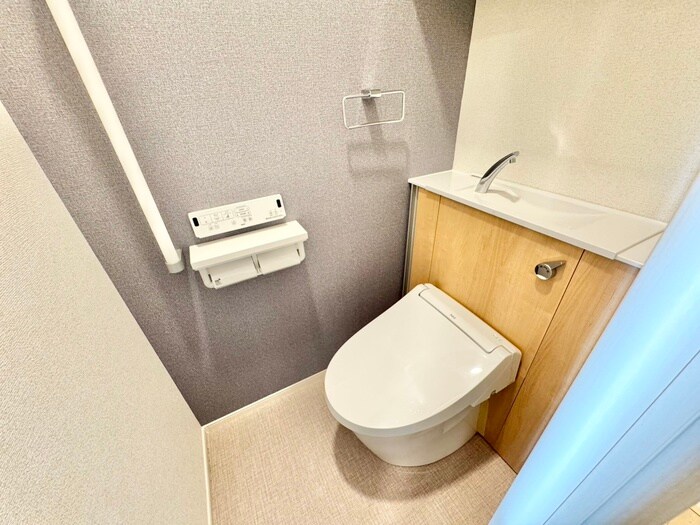 アイマコート初芝の物件内観写真