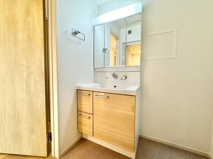 アイマコート初芝の物件内観写真