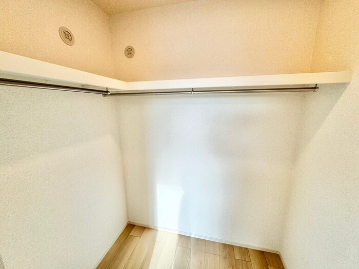 アイマコート初芝の物件内観写真