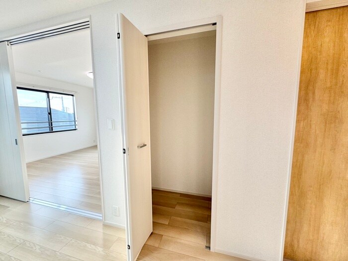 アイマコート初芝の物件内観写真