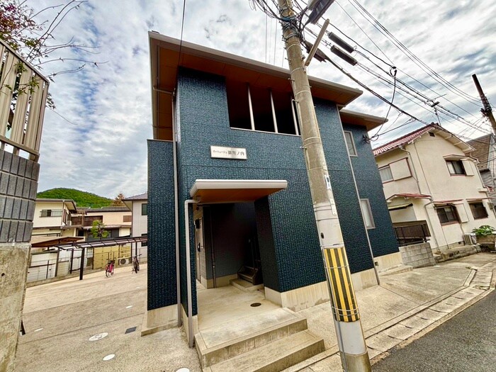 ヴァリュージュ御所ノ内の物件外観写真