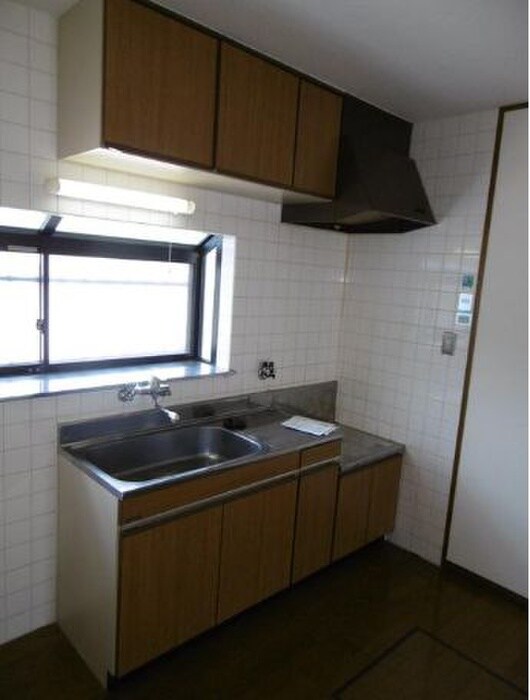 ハウスコートヤマフジC棟の物件内観写真