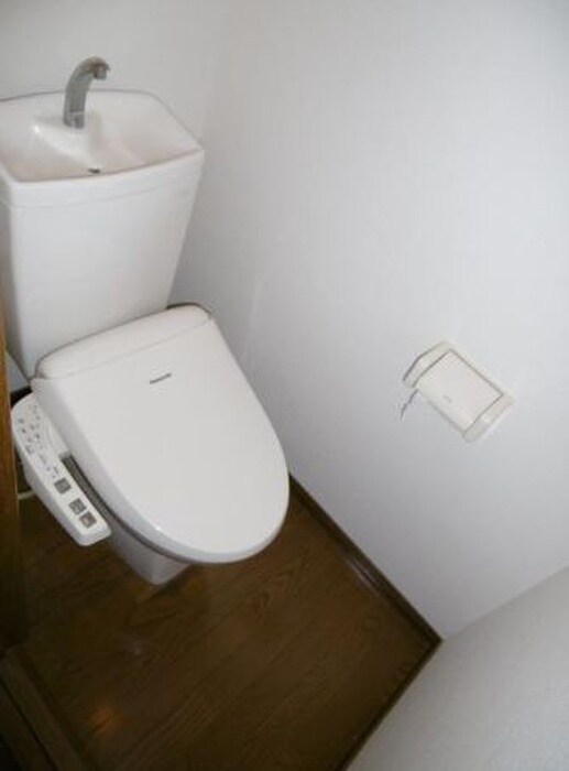 ハウスコートヤマフジC棟の物件内観写真