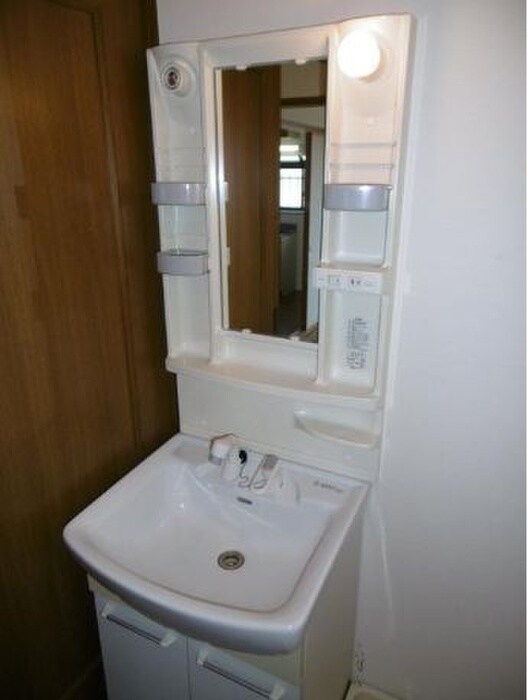 ハウスコートヤマフジC棟の物件内観写真