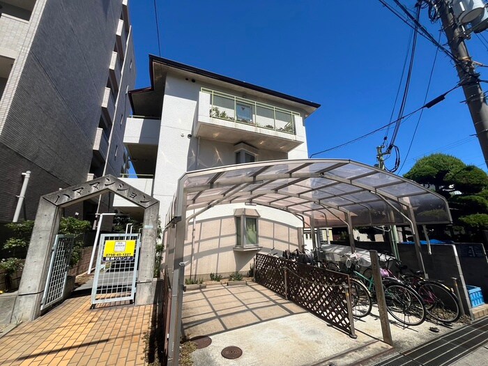 ハママンションの物件外観写真