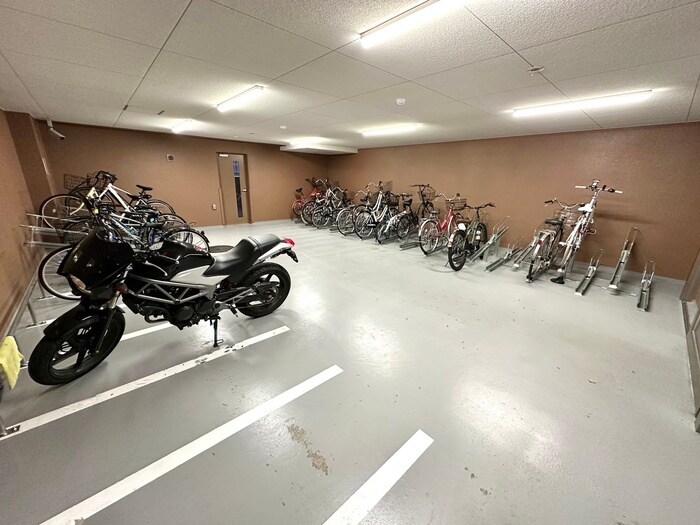 ザ　カームの物件外観写真