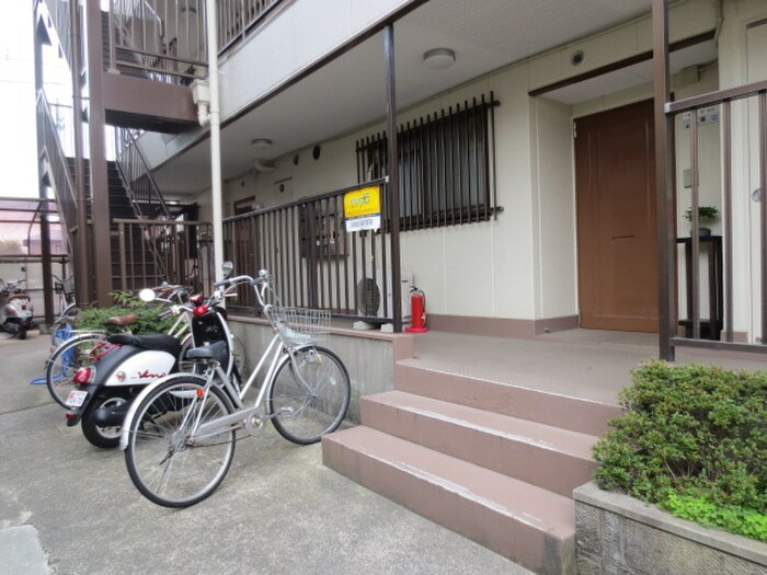 フルールハイツの物件外観写真