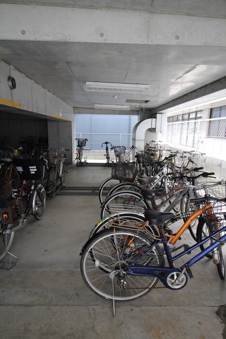 ドゥーエ江坂Ⅲの物件外観写真