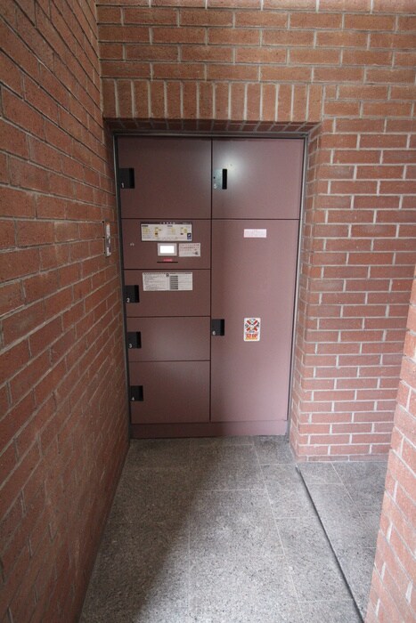 ドゥーエ江坂Ⅲの物件外観写真