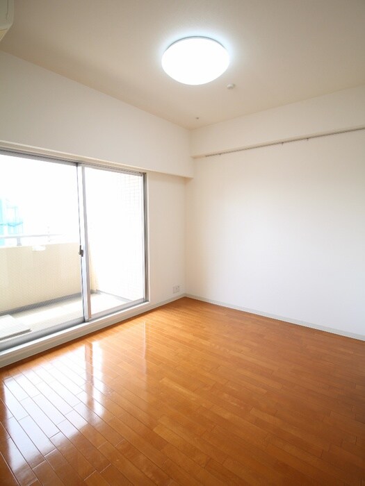 ドゥーエ江坂Ⅲの物件内観写真