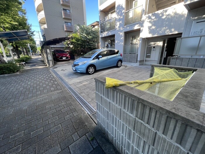 フローリッシュⅡの物件外観写真