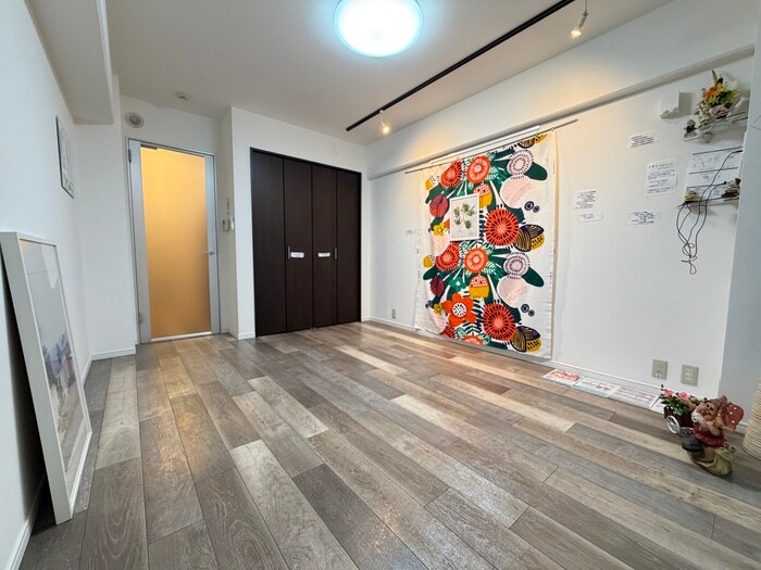 イ－ズコ－ト緑地公園の物件内観写真