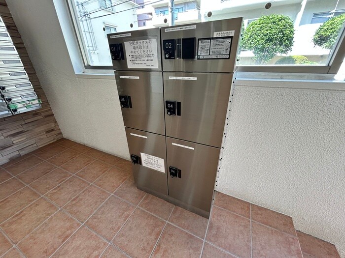 イ－ズコ－ト緑地公園の物件外観写真