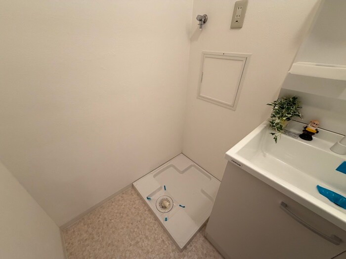 イ－ズコ－ト緑地公園の物件内観写真