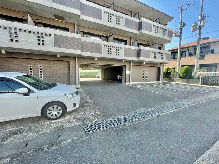 ファーストの物件外観写真