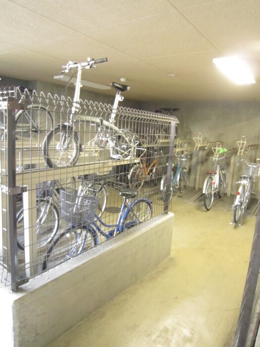 プレサンス京大東(111)の物件外観写真