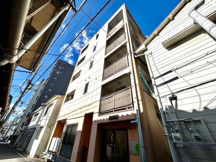 クロワ－ル北梅田の物件外観写真