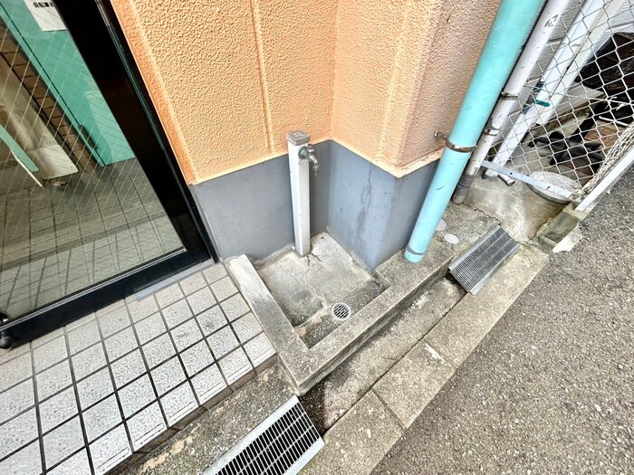 クロワ－ル北梅田の物件外観写真