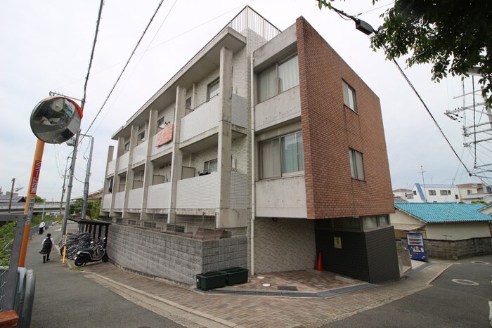 プレステージ天神Ⅲの物件外観写真