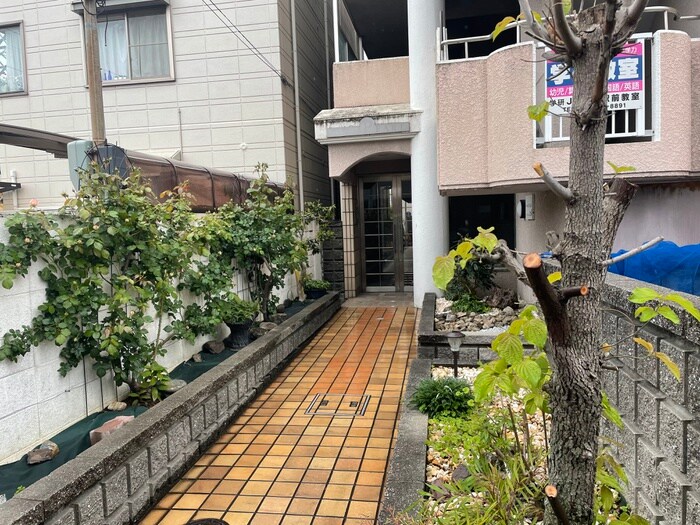 マンションパ－ルの物件外観写真