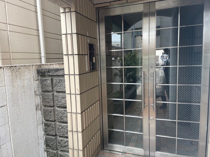 マンションパ－ルの物件外観写真