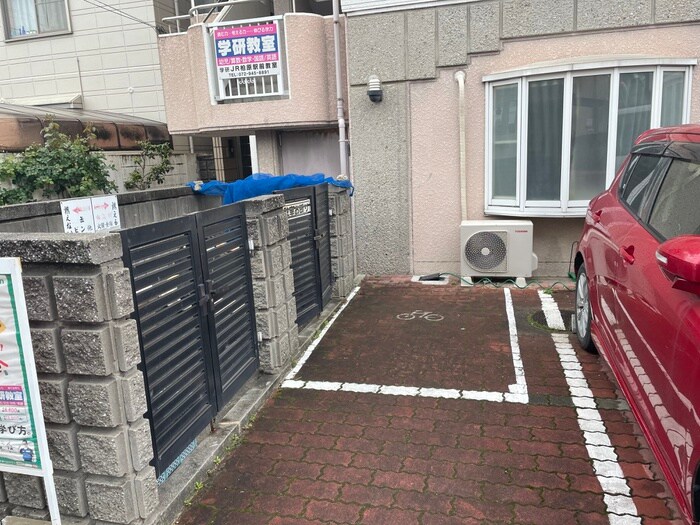 マンションパ－ルの物件外観写真