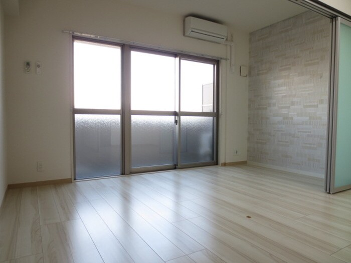 スクウェアＪの物件内観写真