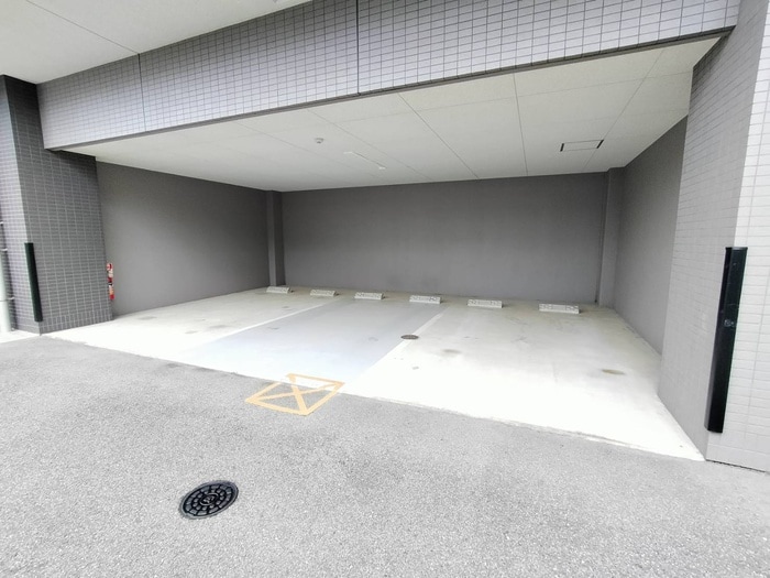 スクウェアＪの物件外観写真