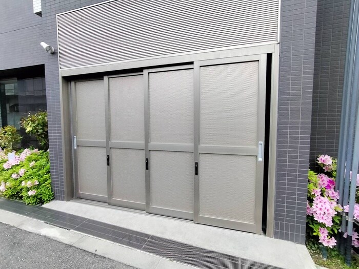 スクウェアＪの物件外観写真