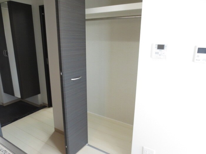 スクウェアＪの物件内観写真