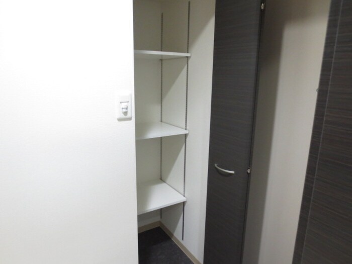 スクウェアＪの物件内観写真