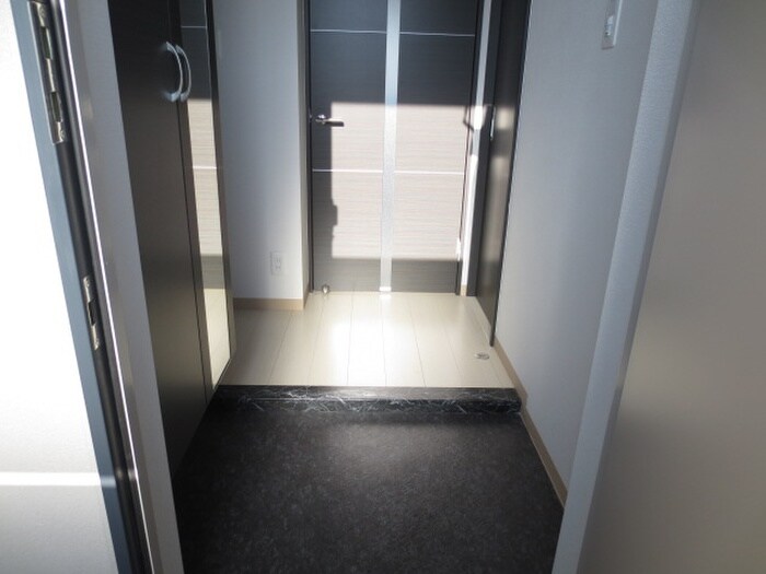 スクウェアＪの物件内観写真