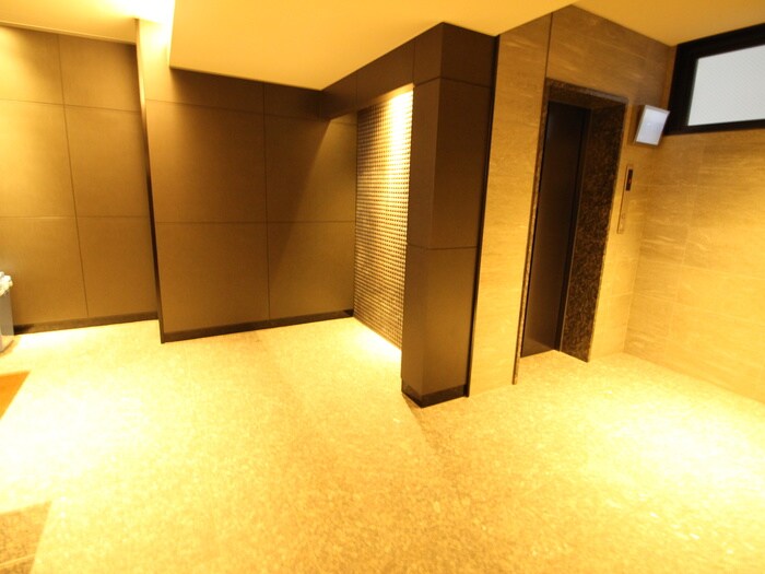 エトワール北新地の物件外観写真