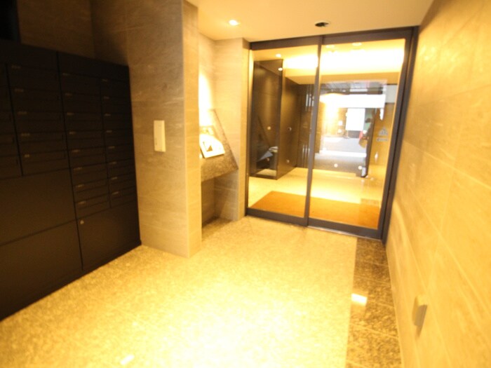 エトワール北新地の物件外観写真