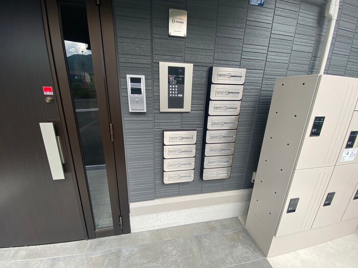 West Path Ⅱの物件外観写真