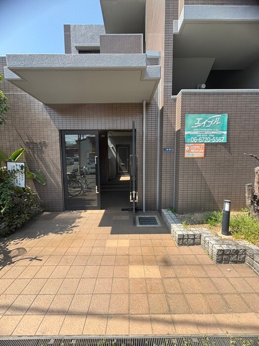 フレーシア布施の物件外観写真