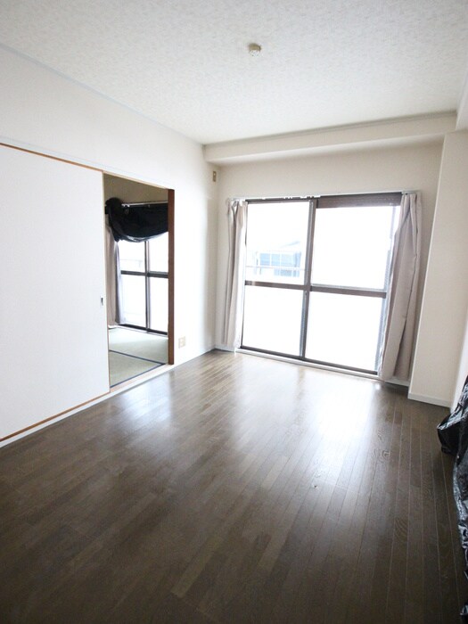 ラリ－ブコ－トの物件内観写真