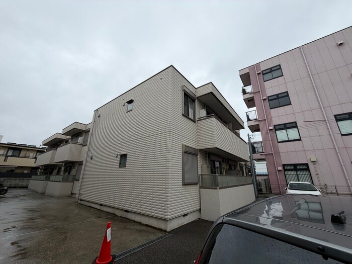 メゾン　プレミールの物件外観写真