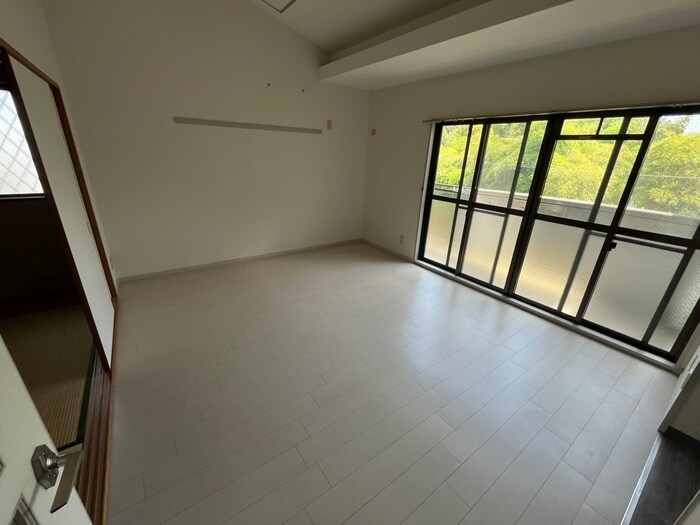 スクエア美濃山Ａの物件内観写真