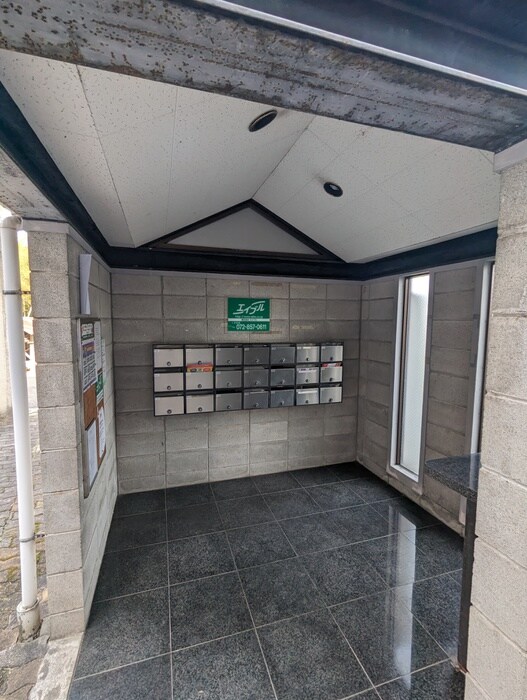 スクエア美濃山Ａの物件外観写真